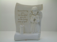 7504 - Memorial Angel praying with candle
